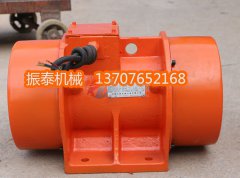 河北石家莊XVM-A 16-4振動電機（震動馬達）兩臺已發貨