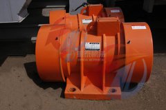 南陽鎮(zhèn)平振動(dòng)電機(jī)VB-1584-W(5臺(tái))已發(fā)出，請(qǐng)姜經(jīng)理注意查收！