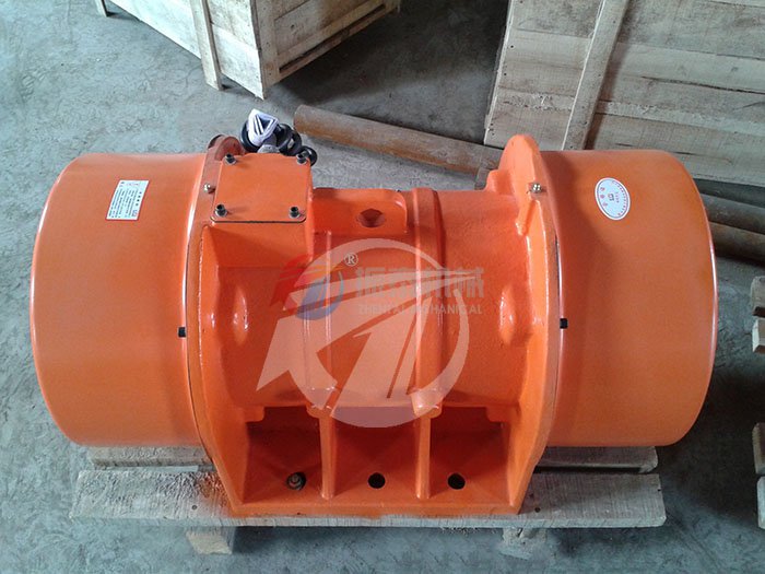 振動(dòng)電機(jī)XVM 40-6型發(fā)貨現(xiàn)場(chǎng)